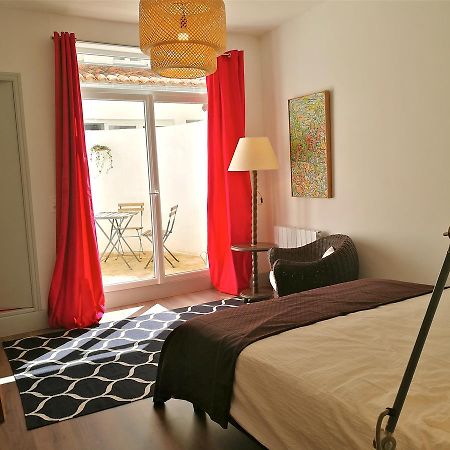 Apartament La Loge Du Theatre - Saintes Zewnętrze zdjęcie
