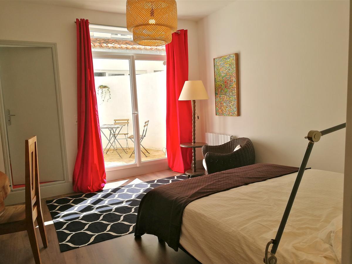 Apartament La Loge Du Theatre - Saintes Zewnętrze zdjęcie
