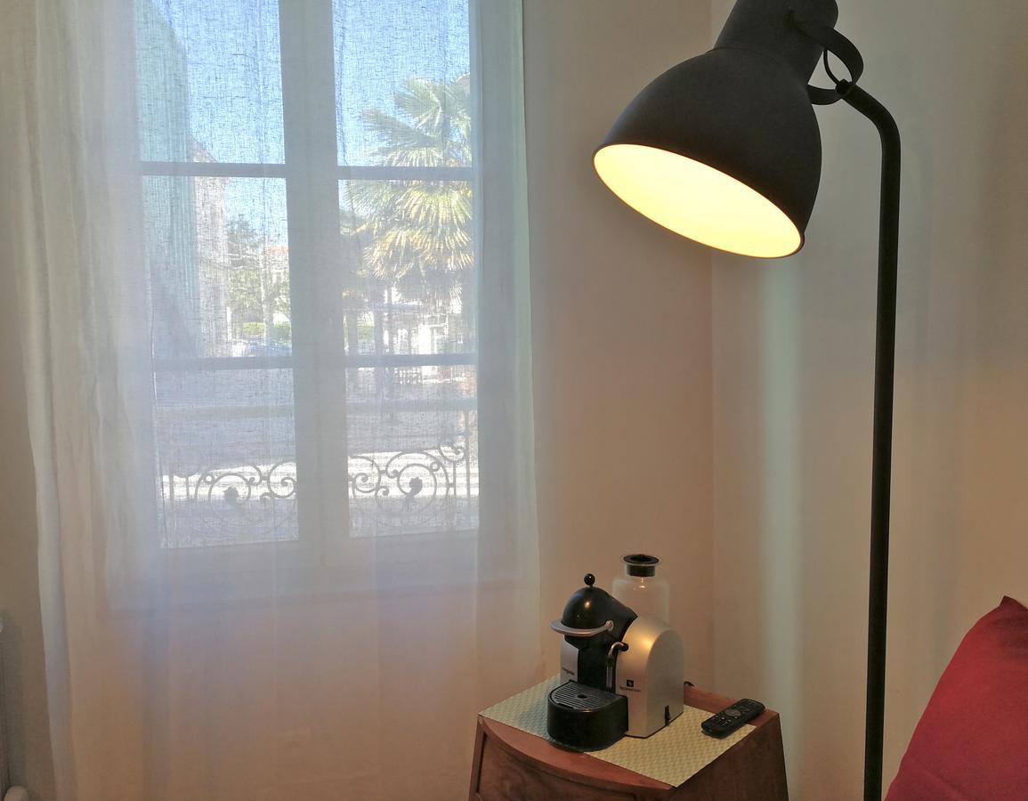 Apartament La Loge Du Theatre - Saintes Zewnętrze zdjęcie